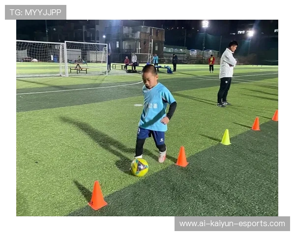 足球初学者必备基础训练方法与技巧提升指南