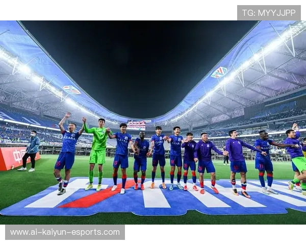 足球明星混搭风潮打造全新超级球员引领未来赛场风云